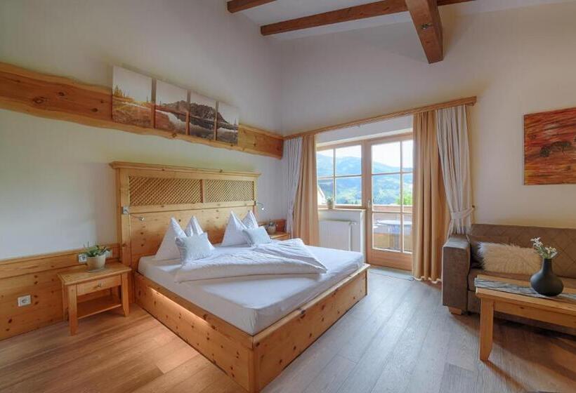 ホテル Und Alpen Apartments Mit Sauna   Bürglhöh