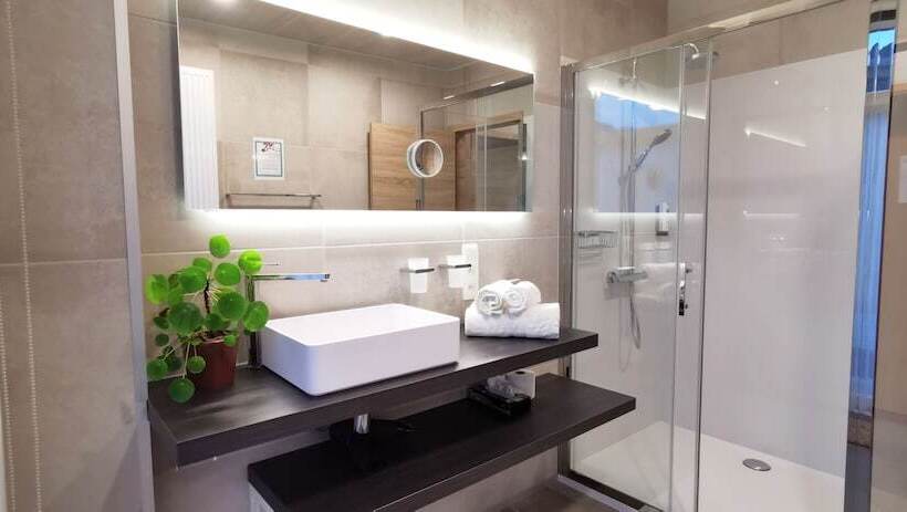 בית מלון כפרי Cardiff