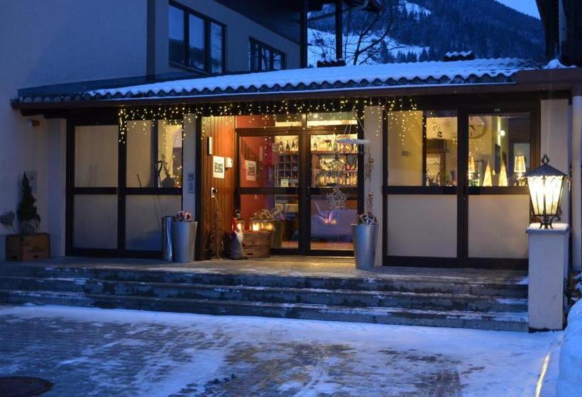 בית מלון כפרי Dahoam By Sarina Rooms & Suites