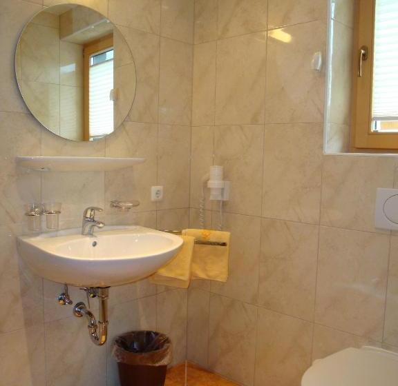 בית מלון כפרי Garni Austria