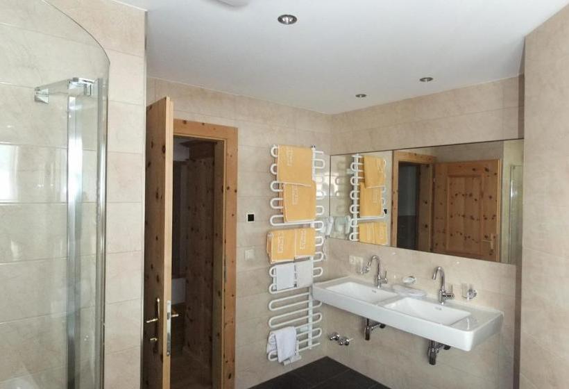 هتل Garni Obermair