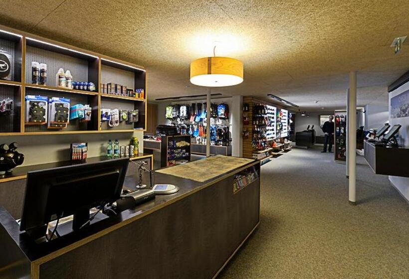 هتل Garni Sursilva