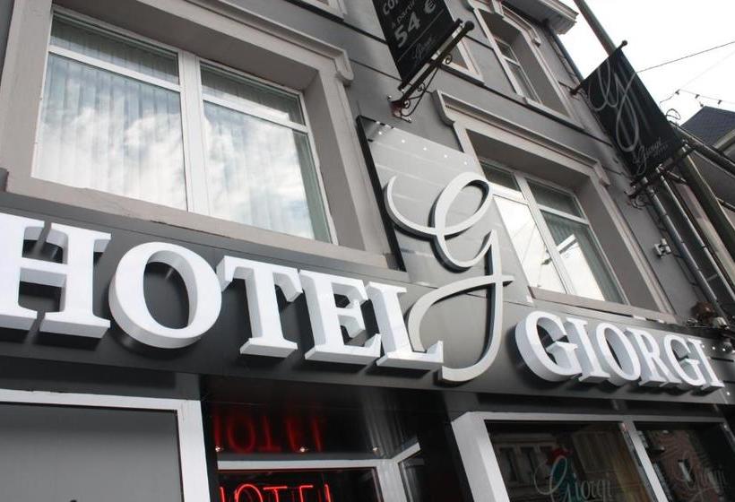 Отель Giorgi