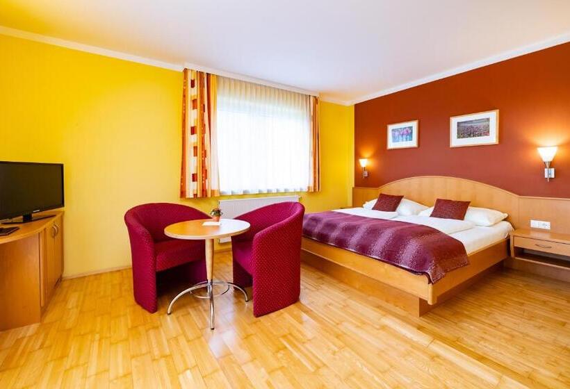 Golf & Thermenland Sonnenpension Frühstückshotel Burgauberg Stegersbach