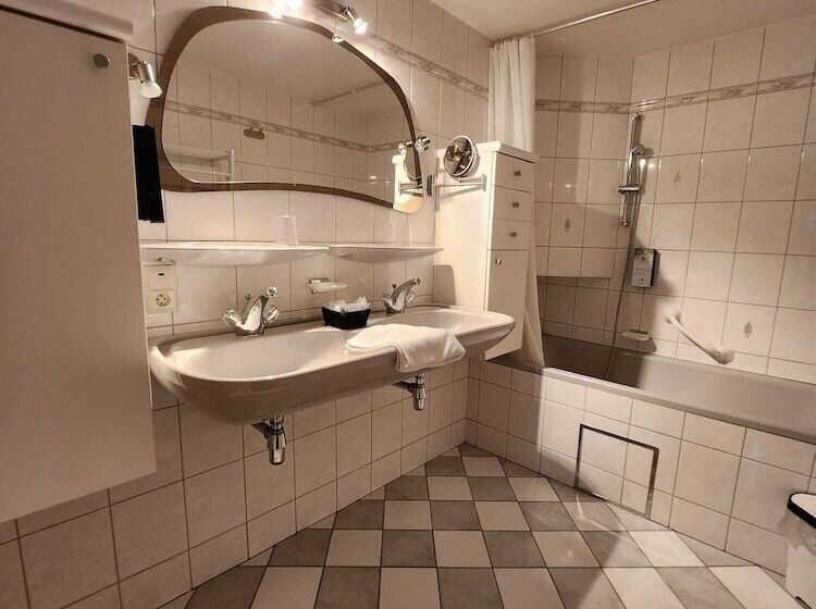 בית מלון כפרי Hôtel Francorchamps Pitlane Lodge