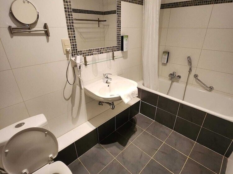 בית מלון כפרי Hôtel Francorchamps Pitlane Lodge