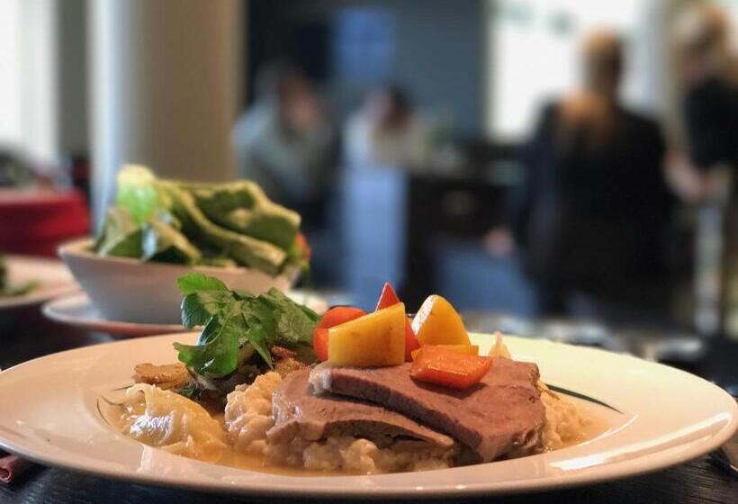 Отель Kremstalerhof