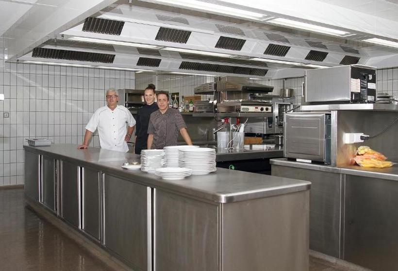 בית מלון כפרי Krone Langenegg