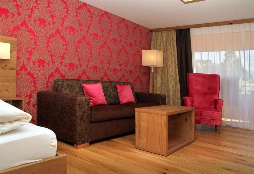 בית מלון כפרי Krone Langenegg