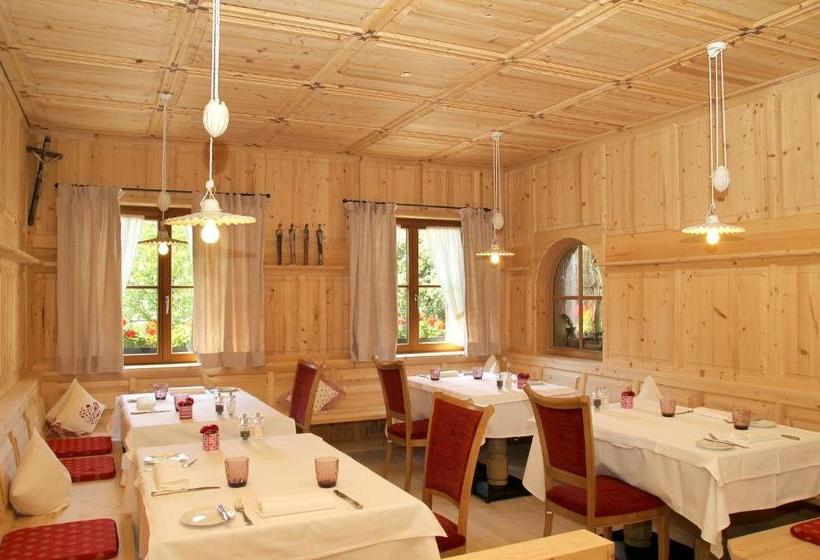 בית מלון כפרי Krone Langenegg