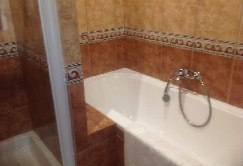 فندق Le Pole Europeen