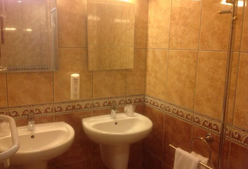 فندق Le Pole Europeen