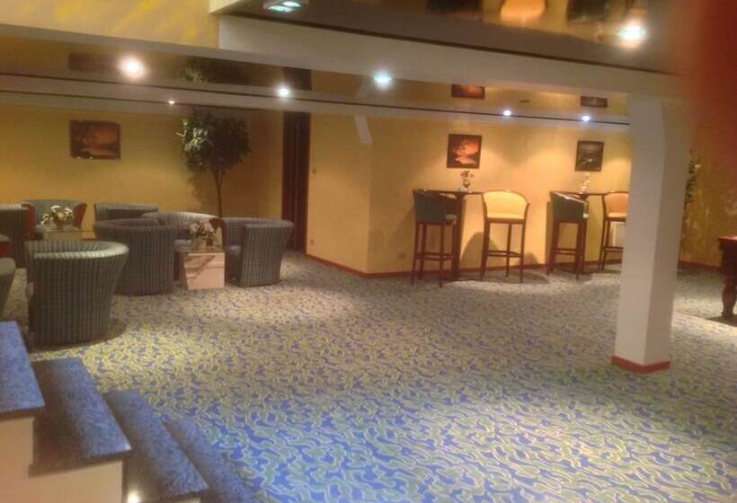 فندق Le Pole Europeen