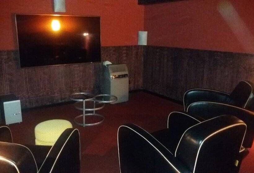 فندق Le Pole Europeen