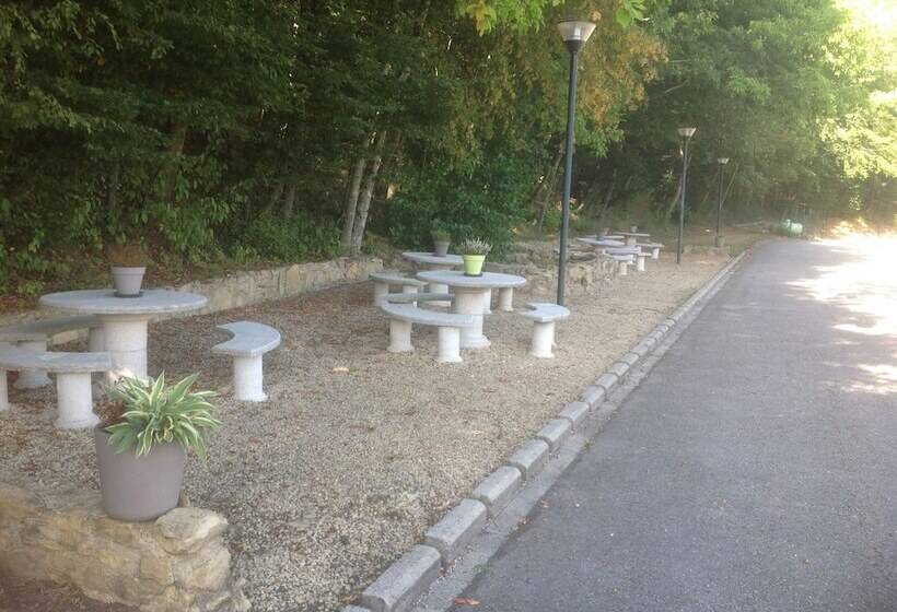 فندق Le Pole Europeen