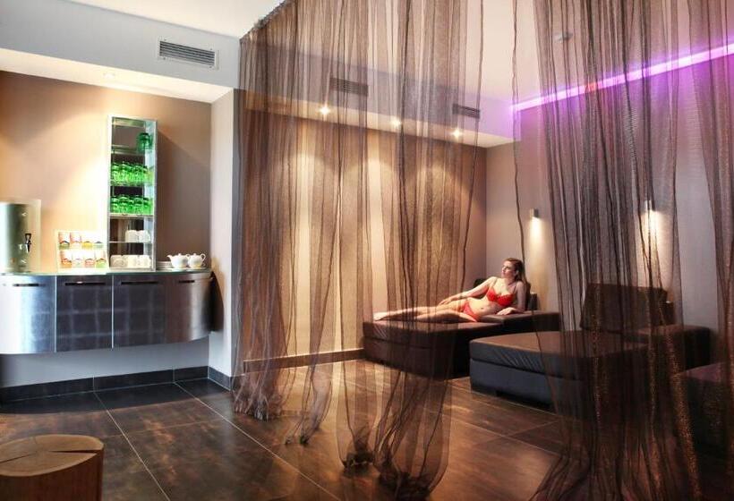 Отель Nationalpark