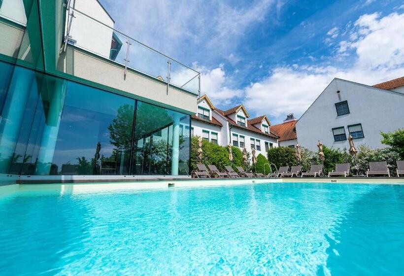 Отель Nationalpark