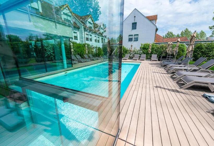 Отель Nationalpark