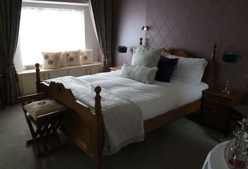 New Park Hotel Athenry