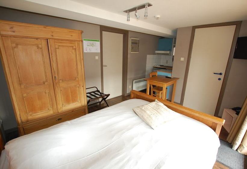 בית מלון כפרי Piano 2   Mont St Guibert   Louvain La Neuve