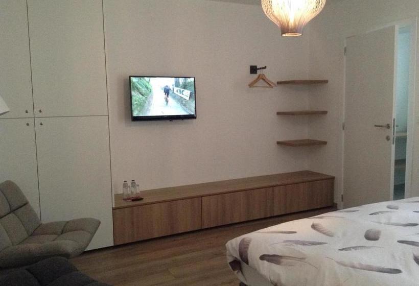 Pluimpapaver Hotel & Glamping