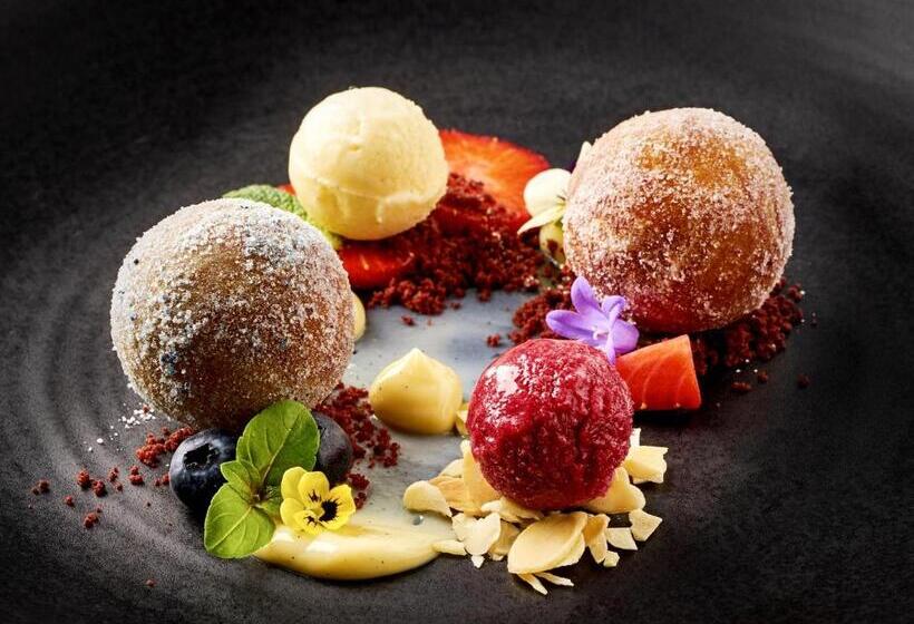 Отель Salnerhof Superior Lifestyle Resort