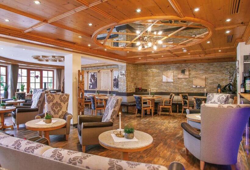 Отель Salnerhof Superior Lifestyle Resort