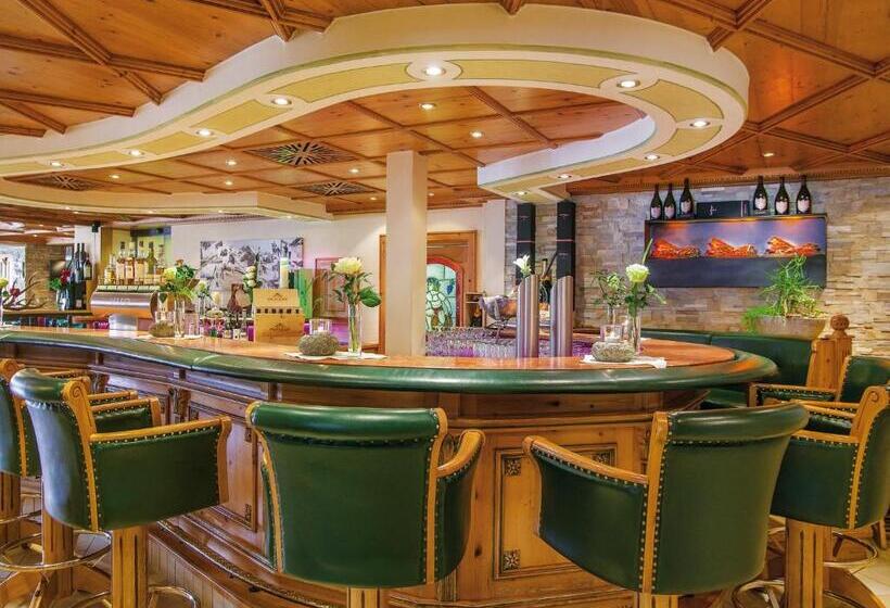 Отель Salnerhof Superior Lifestyle Resort