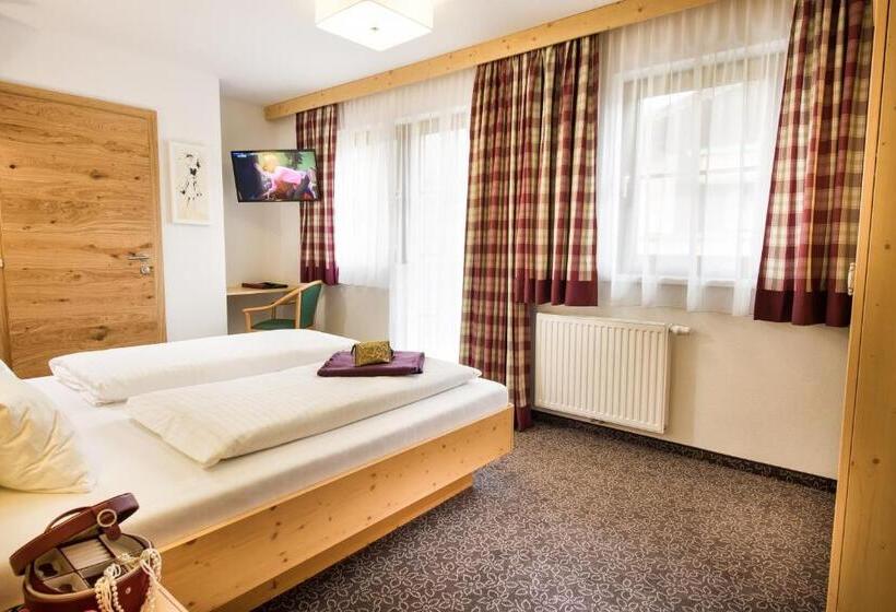 ホテル Salzburgerhof