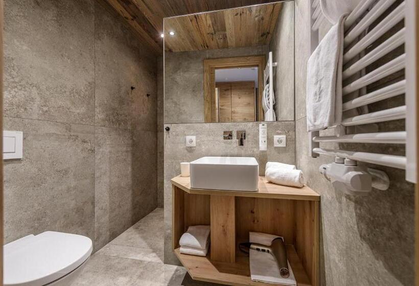 ホテル Salzburgerhof