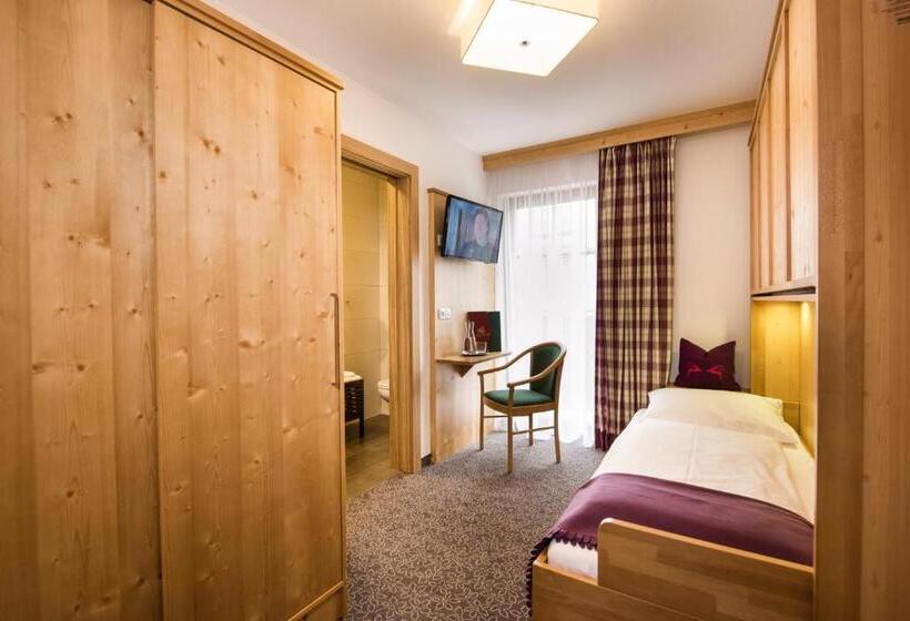 ホテル Salzburgerhof