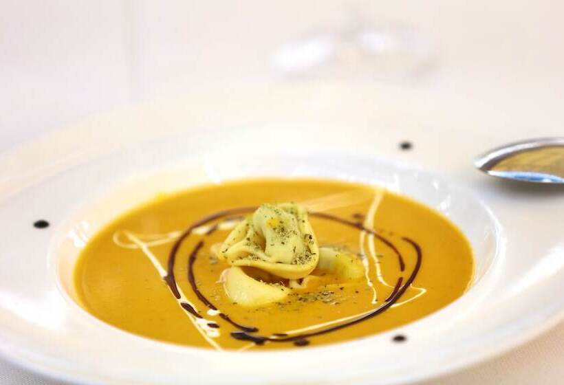 Schlosshotel Lacknerhof