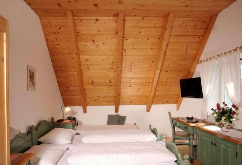 בית מלון כפרי Stoffbauer Gmbh