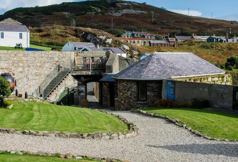 בית מלון כפרי The Harbour Inn