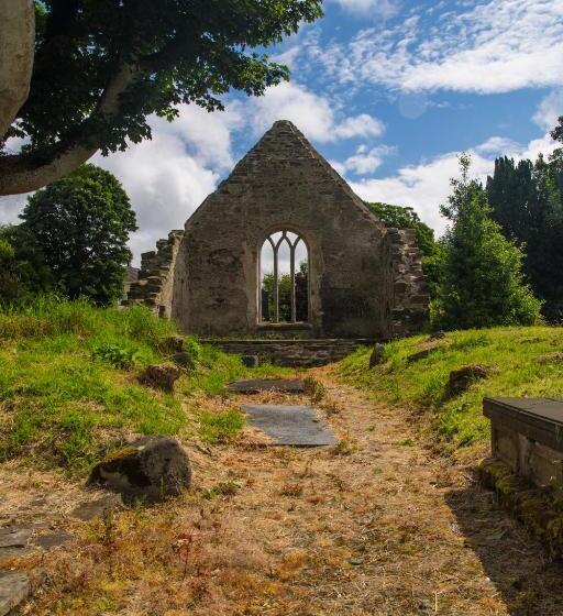 בית מלון כפרי The Harbour Inn