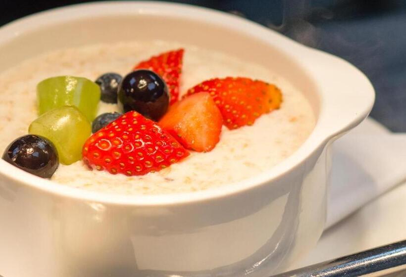 בית מלון כפרי The Harbour Inn