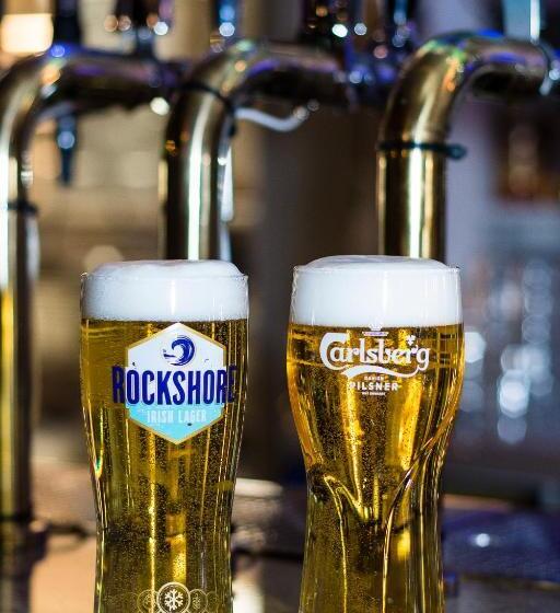 בית מלון כפרי The Harbour Inn