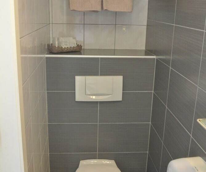 Отель Tropicana