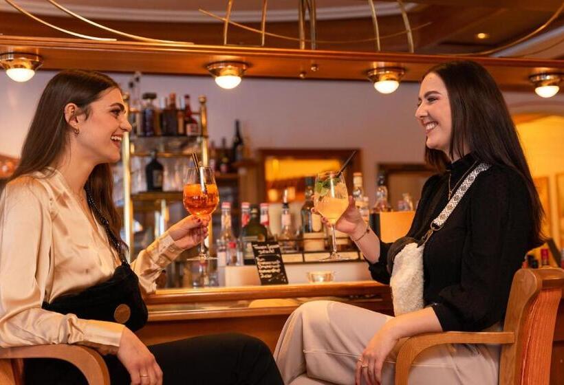 Отель Unser Berghof