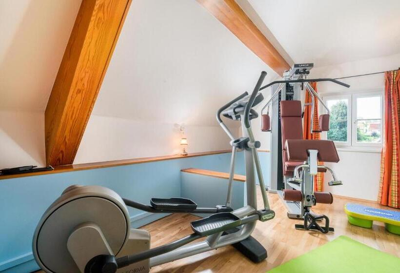 هتل Villa Konstanze