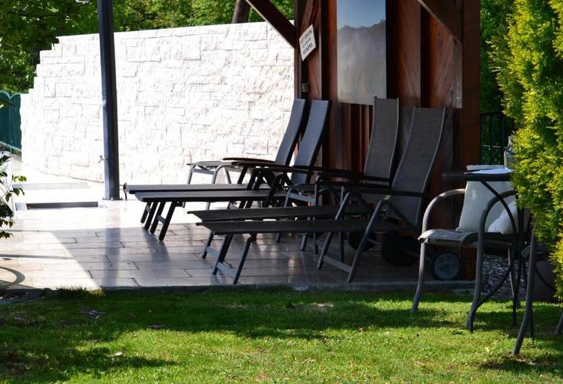 ホテル Villa Rosa