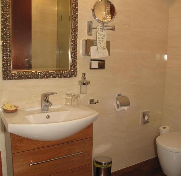 בית מלון כפרי Zum Heiligen Geist