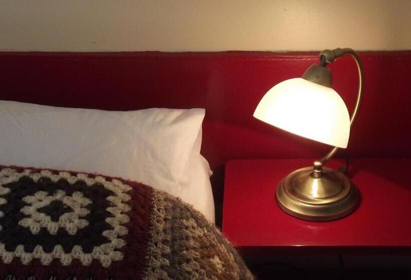 Kilcommon Lodge Holiday Hostel