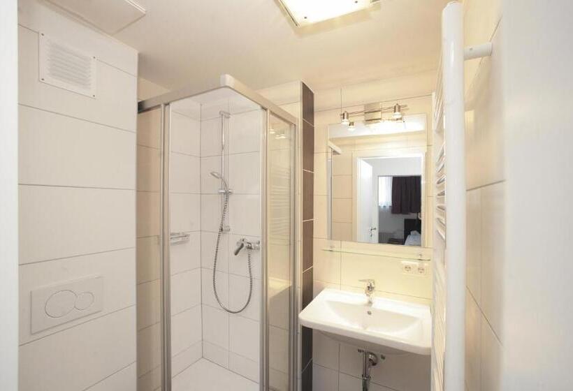 Lake And Cityhotel Edelweiss   Self Check In