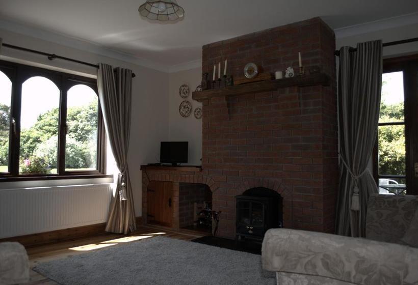 Old Orchard Lodge B&b