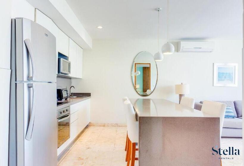 A Nah Apartments, Rooftop Pool, Walking Distance To 5th Avenue