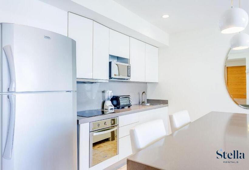 A Nah Apartments, Rooftop Pool, Walking Distance To 5th Avenue