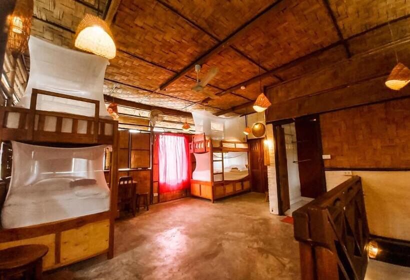 فندق صغير Sa Sa Lao