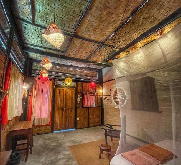 فندق صغير Sa Sa Lao