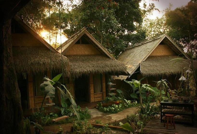 فندق صغير Sa Sa Lao